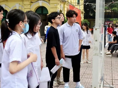 Bản tin 13/7: Loạt trường Y Dược cộng điểm xét tuyển cho thí sinh có chứng chỉ SAT, IELTS
