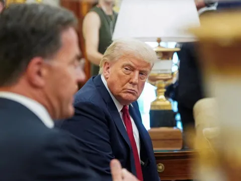 Ông Trump thay đổi hướng đi: Vũ khí Mỹ cho Ukraine, “tối hậu thư” 50 ngày cho Nga