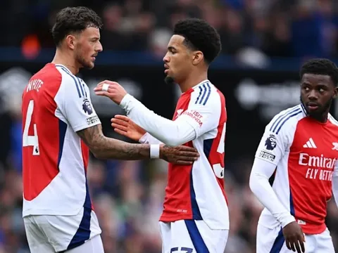 Sau loạt bom tấn, Arsenal giữ chân thành công tài năng trẻ