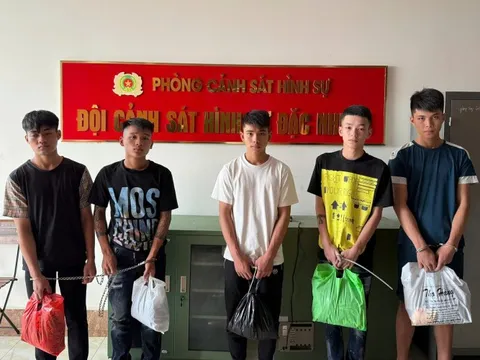Khởi tố 19 thanh niên vụ cầm dao kiếm đánh nhau gây náo loạn tại Hải Phòng