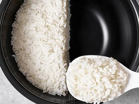 Đừng nấu cơm như cũ nữa, thêm thứ này vào ngon dẻo hết ý