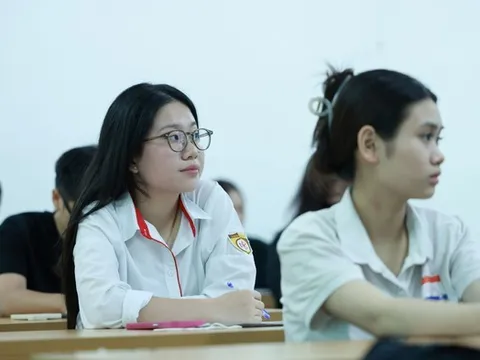 Bản tin 16/7: Link tra cứu điểm thi tốt nghiệp THPT năm 2025 từ Bộ GD&ĐT