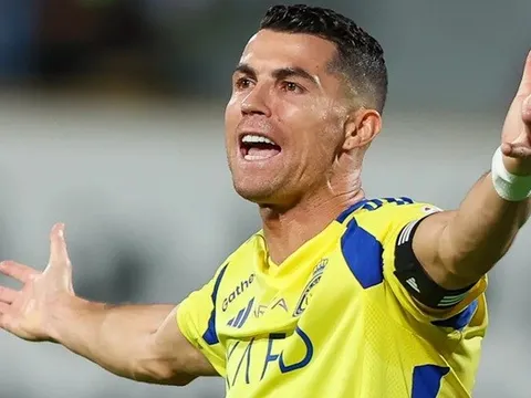 Ronaldo thuyết phục ngôi sao của Liverpool gia nhập Al-Nassr