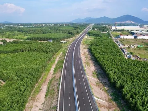 Đồng Nai yêu cầu nhà thầu "làm ngày làm đêm" để cứu tiến độ cao tốc Biên Hòa – Vũng Tàu