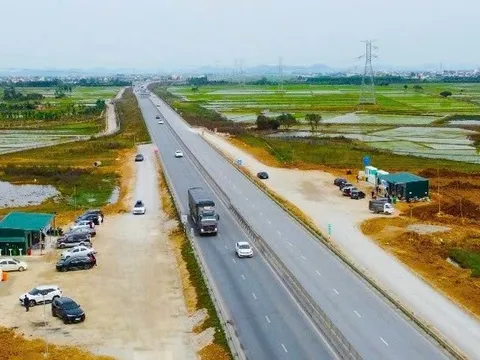 Rút ngắn tối đa thủ tục, khẩn trương hoàn thành xây trạm dừng nghỉ trên cao tốc