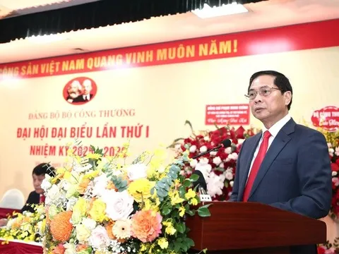 Phó Thủ tướng Bùi Thanh Sơn: Công Thương là "lá cờ đầu" trên mặt trận kinh tế