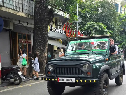 Rà soát, xử nghiêm xe Jeep, UAZ không đủ điều kiện chở khách