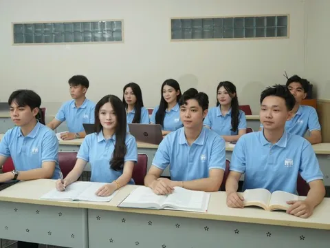 Ngành Quản trị dịch vụ khách hàng và chăm sóc sức khỏe: Không đợi tốt nghiệp mới kiếm được việc