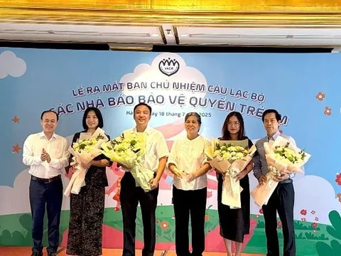 Ra mắt Câu lạc bộ Nhà báo bảo vệ quyền trẻ em