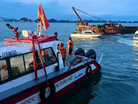 Doanh nhân trẻ Quảng Ninh hỗ trợ thân nhân người bị nạn vụ đắm tàu du lịch