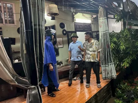 UBND xã Hồng Vân kiểm tra, chỉ đạo khắc phục hậu quả do mưa lớn gây ra