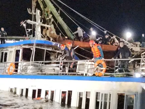 Trung tâm Cấp cứu mỏ - Vinacomin tham gia cứu nạn vụ tàu du lịch bị lật trên Vịnh Hạ Long