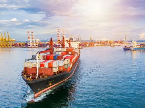 Thủ tướng chỉ đạo các giải pháp phát triển hiệu quả vận tải đường thủy