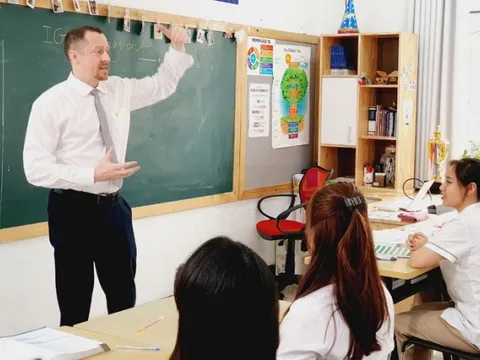 Đưa tiếng Anh thành ngôn ngữ thứ hai trong trường học