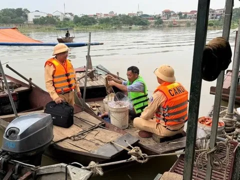 Hà Nội: Đồng loạt kiểm tra, tuyên truyền ứng phó bão số 3 trên tuyến sông Hồng