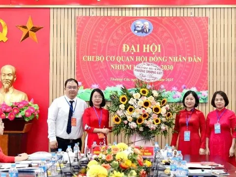 Hội đồng nhân dân phường Thượng Cát: Quyết tâm xây dựng Chi bộ trong sạch, vững mạnh