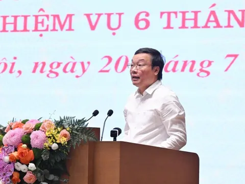 Tinh gọn bộ máy, đẩy mạnh phân cấp, tăng tốc cải cách hành chính