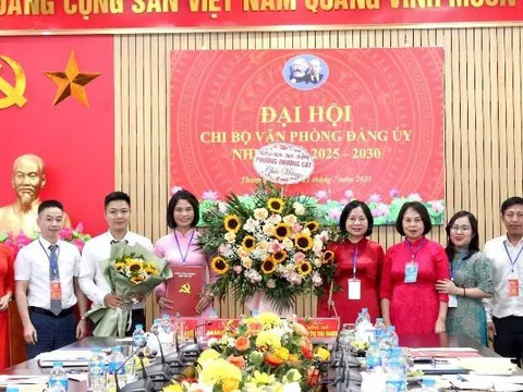 Văn phòng Đảng ủy phường Thượng Cát quyết tâm số hóa, đẩy mạnh ứng dụng thông tin và chuyển đổi số