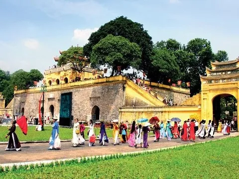 Hà Nội tạm dừng hoạt động du lịch, tăng cường bảo vệ di tích trước bão số 3