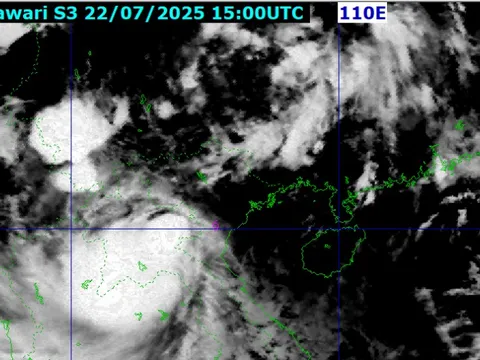 Bão số 3 suy yếu thành áp thấp nhiệt đới, cảnh báo lũ trên sông tại Thanh Hóa và Nghệ An