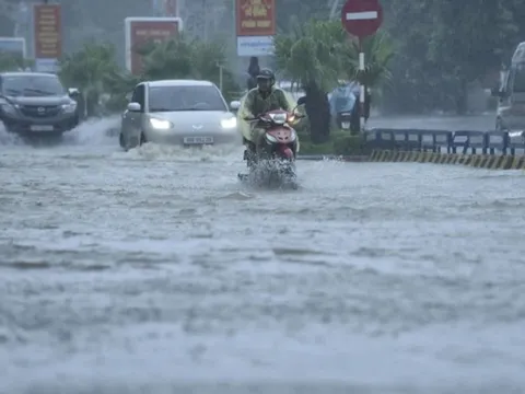 Bão số 3 bất ngờ ít di chuyển, tâm bão vẫn dồn dập ở khu vực này