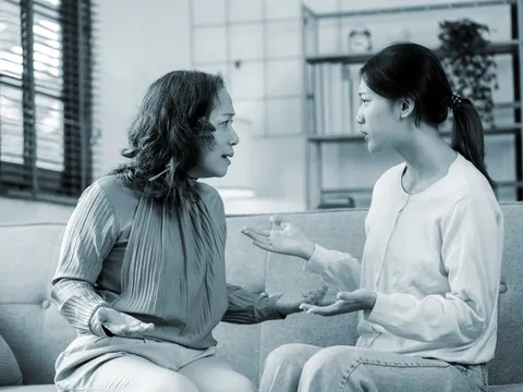 Mâm cơm đãi khách