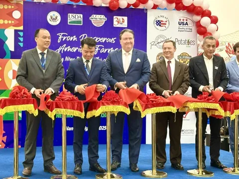 Trải nghiệm hành trình mua sắm thú vị kết hợp khám phá ẩm thực đặc sắc của Hoa Kỳ tại Việt Nam