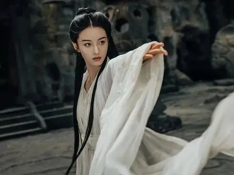 Kiếm hiệp Kim Dung: Tiểu Long Nữ học được Cửu Âm Chân Kinh từ đâu?