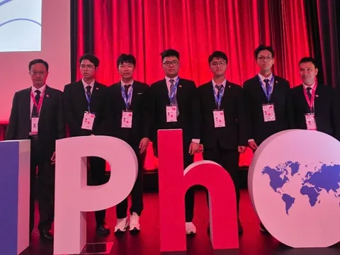 Việt Nam giành 1 HCV, 4 HCB tại Olympic Vật lí Quốc tế 2025
