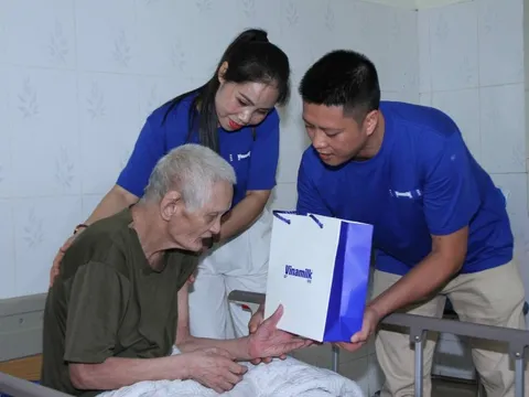 Vinamilk tri ân thế hệ đi trước bằng nghệ thuật và tình cảm