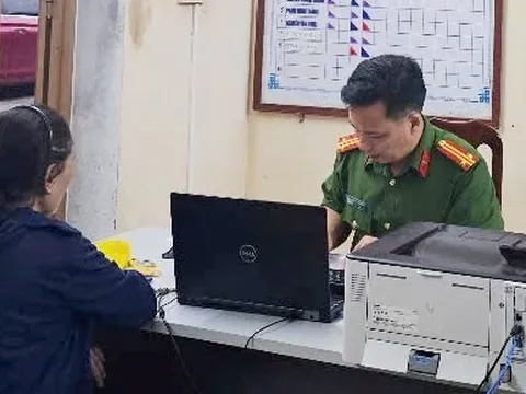 Cụ bà suýt mất 600 triệu đồng vì sợ "bị bắt giam ngay lập tức"