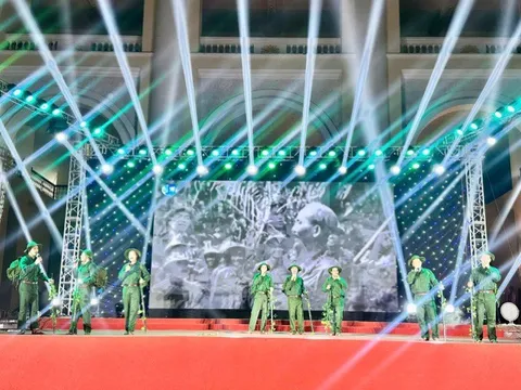 Phường Sơn Tây: Sâu lắng chương trình nghệ thuật với chủ đề “Bài ca tri ân“