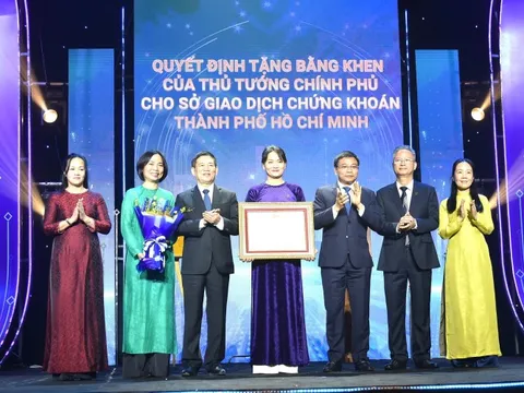 Bước chuyển mình ngoạn mục của thị trường chứng khoán Việt Nam - Bệ phóng cho doanh nghiệp phát triển