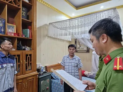 Triệu tập, khám xét chỗ ở của thủ nhang đền Am Tiên và 3 đối tượng