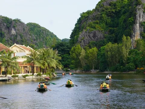 Tìm giải pháp về khai thác giá trị văn hóa trong phát triển sản phẩm du lịch đặc thù