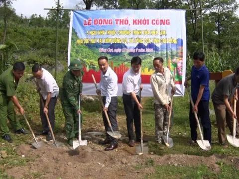 Cao Bằng: ‘Vượt nắng, thắng mưa’ để hoàn thành xóa nhà tạm