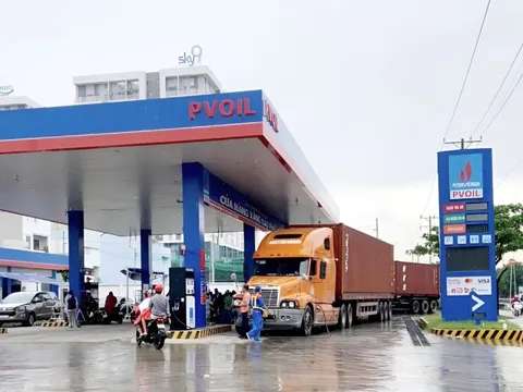 Giá xăng tăng, PVOIL thu về hơn 400 tỷ đồng mỗi ngày