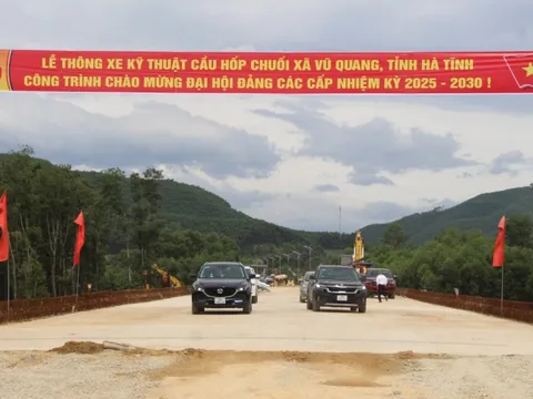 Thông xe kỹ thuật cầu Hốp Chuối, mở ra cơ hội phát triển kinh tế cho người dân miền núi Hà Tĩnh