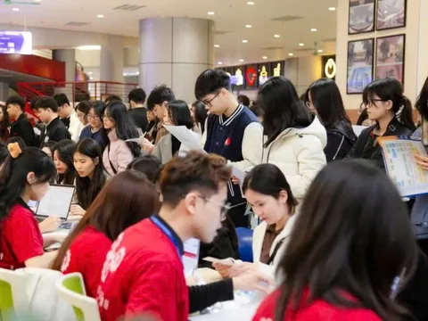 QUY ĐỔI ĐIỂM TUYỂN SINH 2025: Khi bài toán kỹ thuật trở thành thử thách chính sách