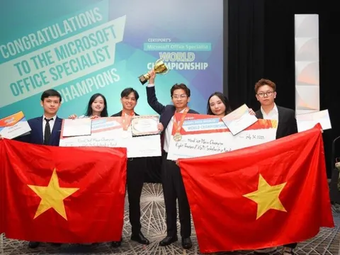 Bản tin 1/8: Việt Nam giành Huy chương Vàng cuộc thi Tin học văn phòng thế giới