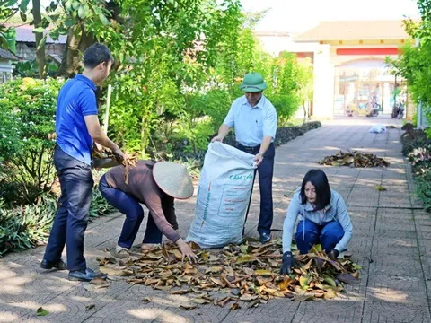 Xã Đoài Phương: Sôi động ra quân vệ sinh môi trường
