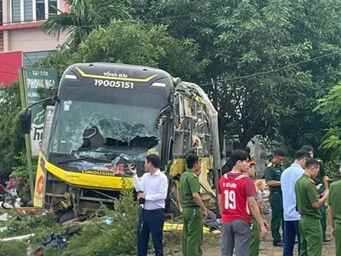 Doanh nghiệp bảo hiểm nhanh chóng tạm ứng bồi thường vụ lật xe khách tại Hà Tĩnh