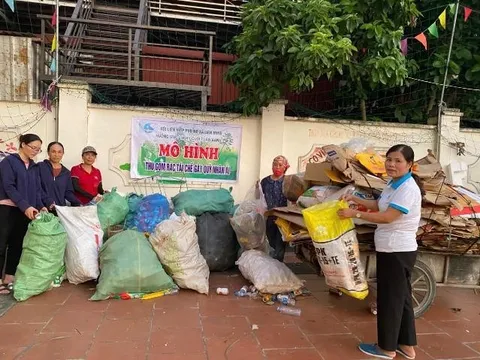 Gom phế liệu - Gói tình thân - Hành động nhỏ, nghĩa tình lớn ở xã Liên Minh