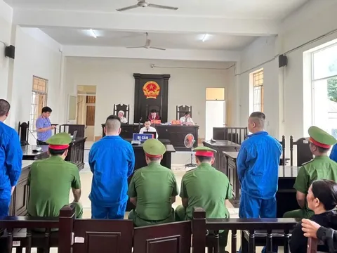 Nhóm trộm ghe xuồng liên tỉnh lĩnh án
