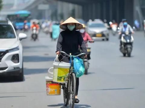 Dự báo thời tiết ngày 4/8: Miền Bắc nắng nóng như "đổ lửa", tâm điểm nơi này
