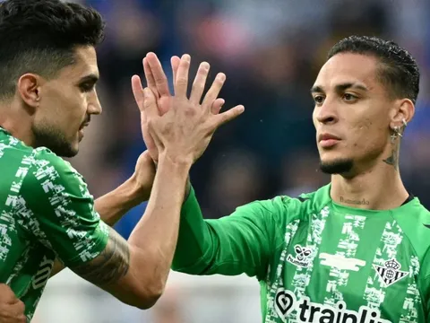 Antony từ chối Al-Nassr, chỉ muốn gia nhập Real Betis dù phải giảm lương