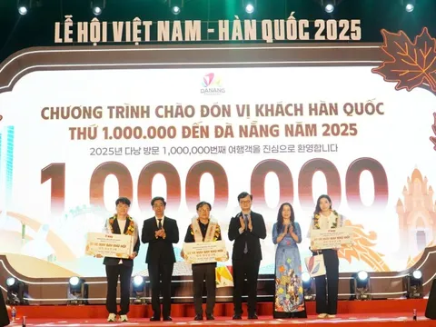Đà Nẵng đón vị khách Hàn Quốc thứ 1 triệu trong năm 2025