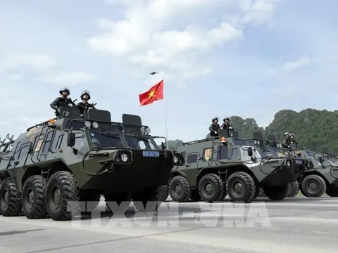 Gần 16.000 người cùng dàn khí tài hiện đại tham gia tổng duyệt khi diễu binh