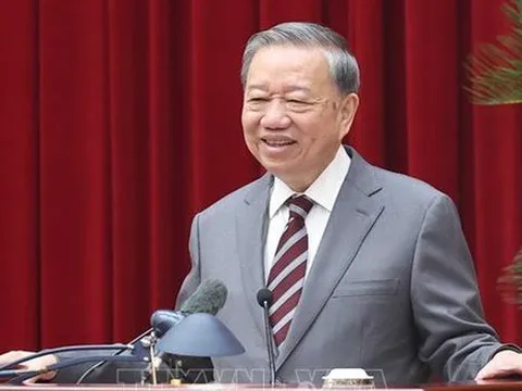 Tổng Bí thư: Trí thức, nhà khoa học, văn nghệ sĩ tiếp tục là lực lượng tiên phong mở đường cho dân tộc tiến lên mạnh mẽ