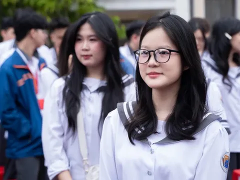 Bản tin 6/8: Học sinh chuyên ở một tỉnh được hỗ trợ tới 2,4 triệu đồng/tháng